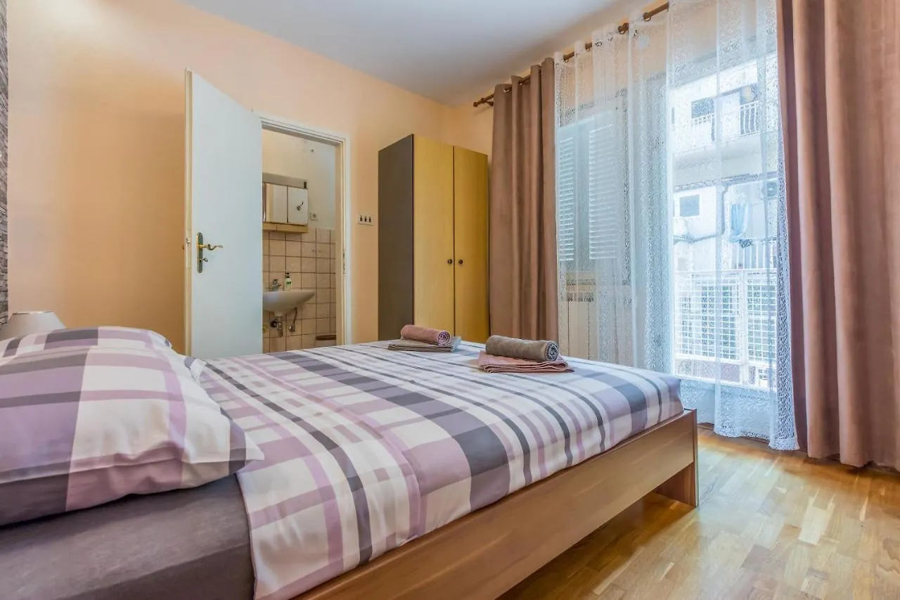 Apartments And Room Art Crikvenica 0*,  Croatia