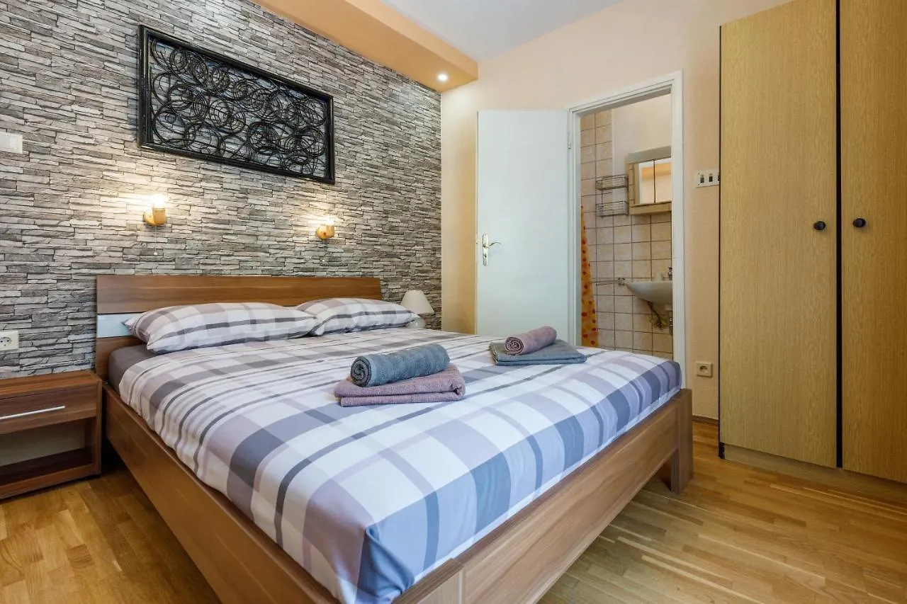 Apartments And Room Art Crikvenica Croatia