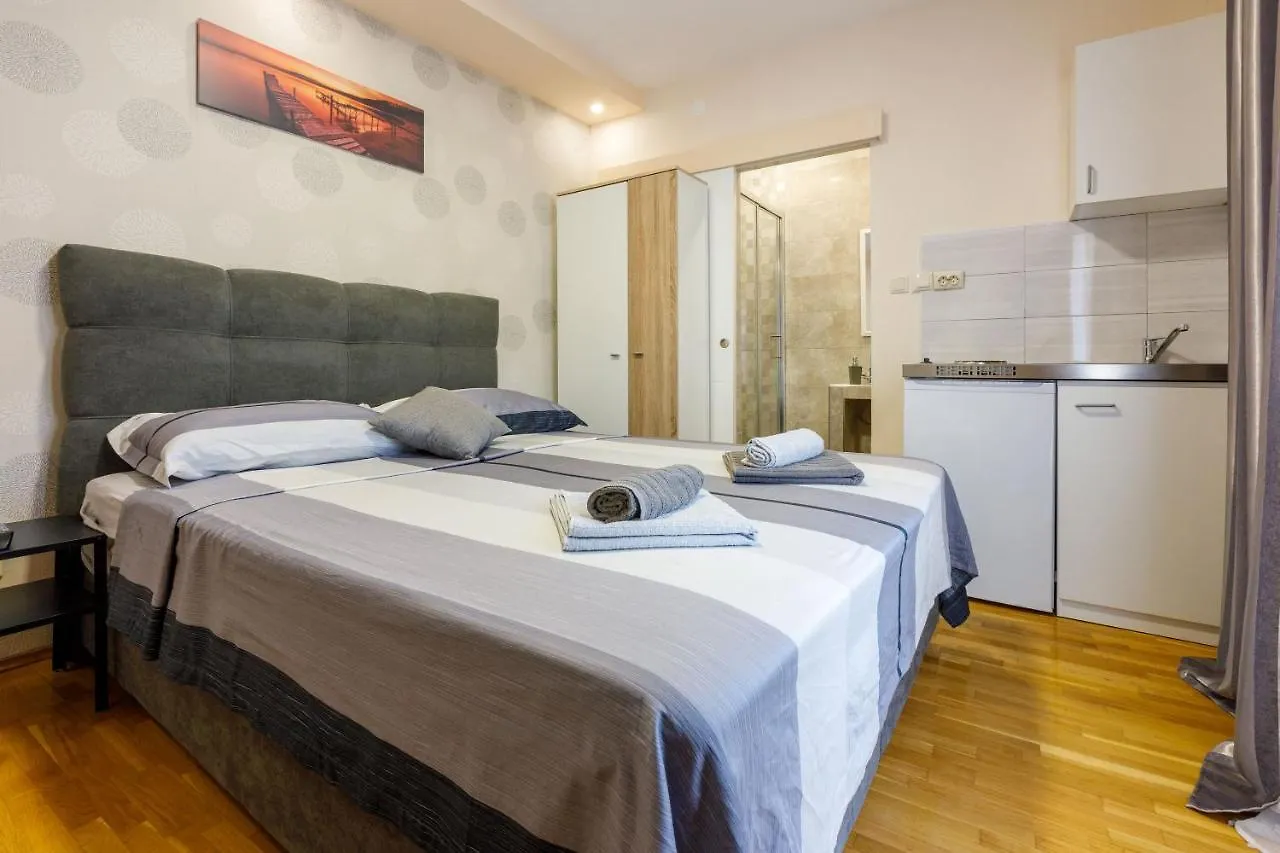 Apartments And Room Art Crikvenica