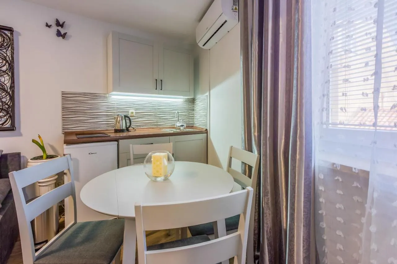 Apartments And Room Art Crikvenica 0*,  Croatia