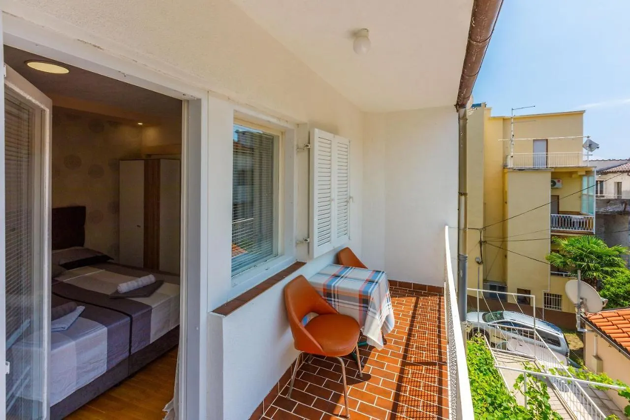 Apartments And Room Art Crikvenica 0*,  Κροατία