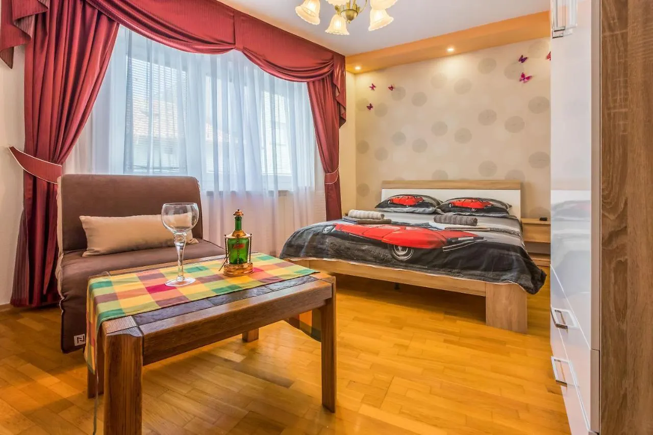 Apartments And Room Art Crikvenica